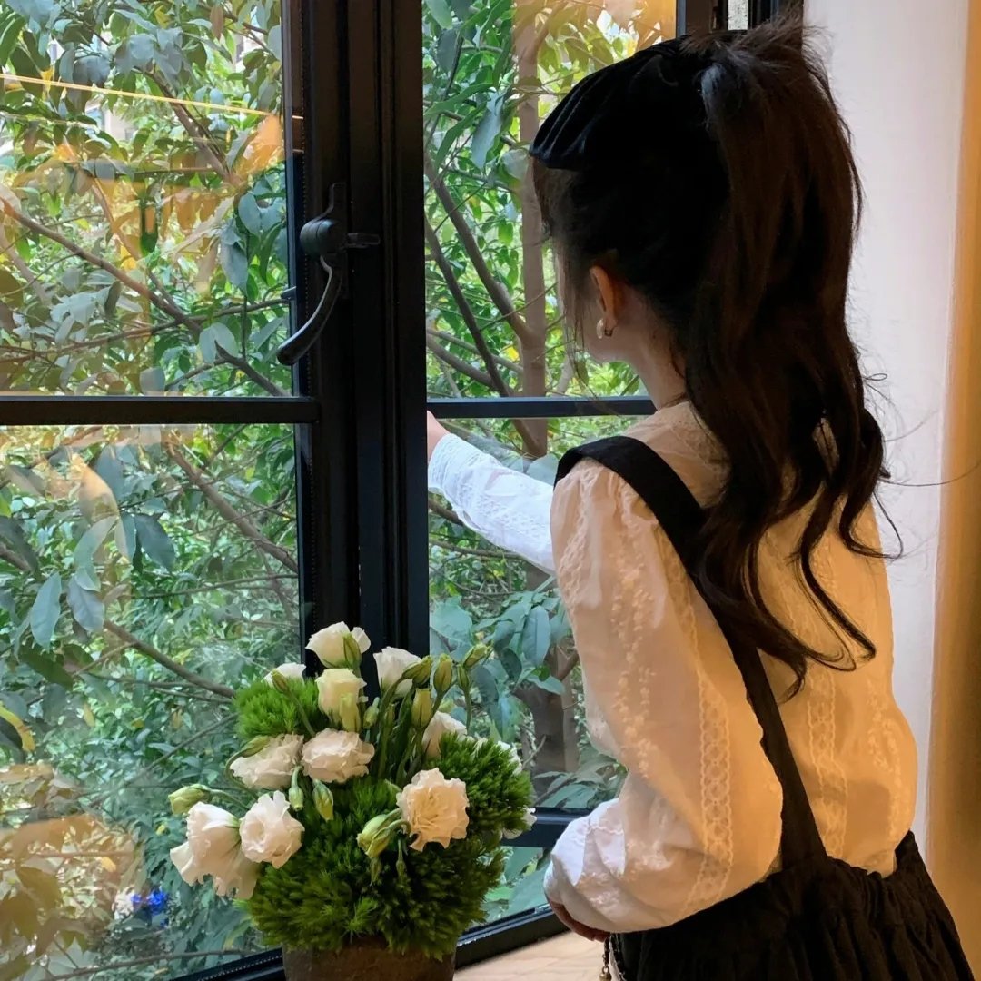 我和他都是新郎。